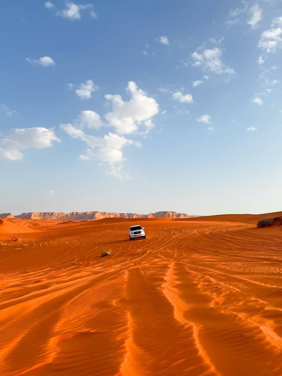جولة سفاري الكثبان الحمراء مع كشتة 